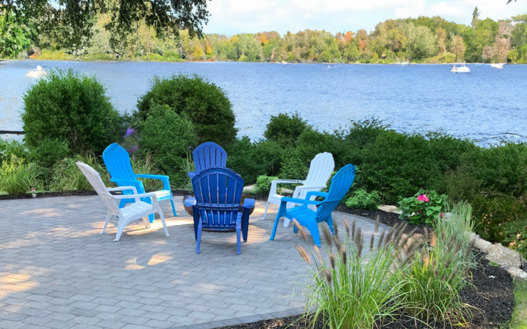 6 Charming Ways to Enhance Lakefront Living in Maine