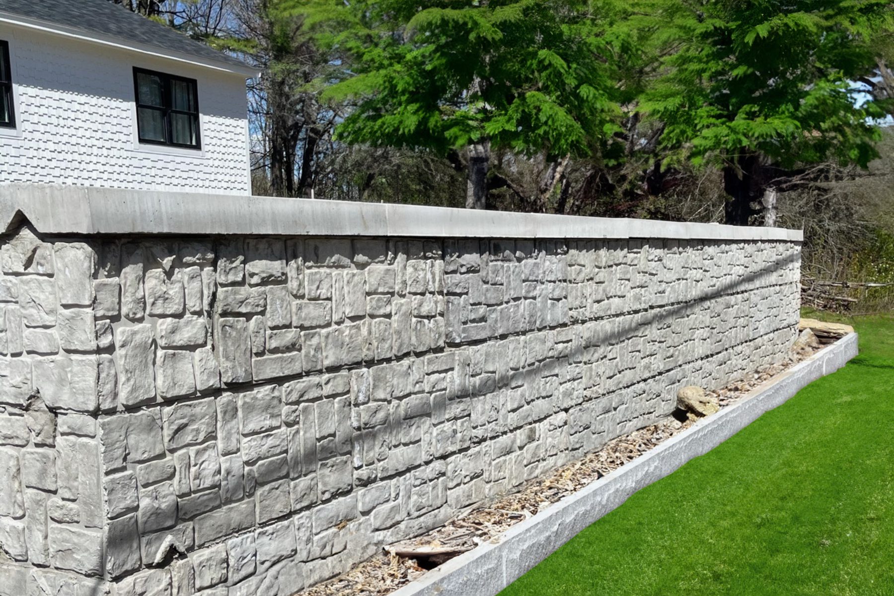 retaining wall for privacy