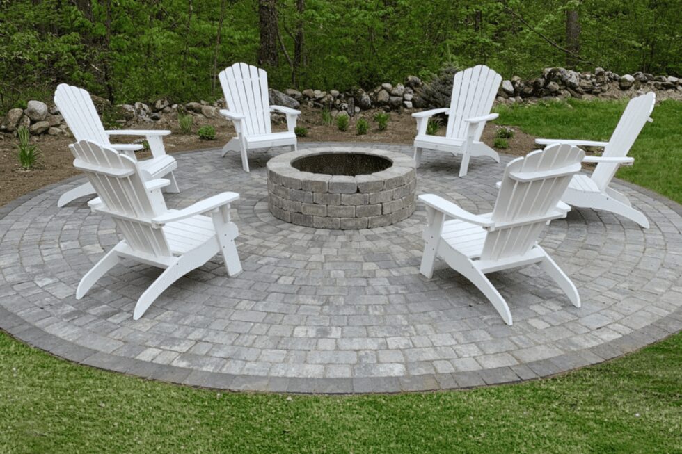 Round fire pit patio
