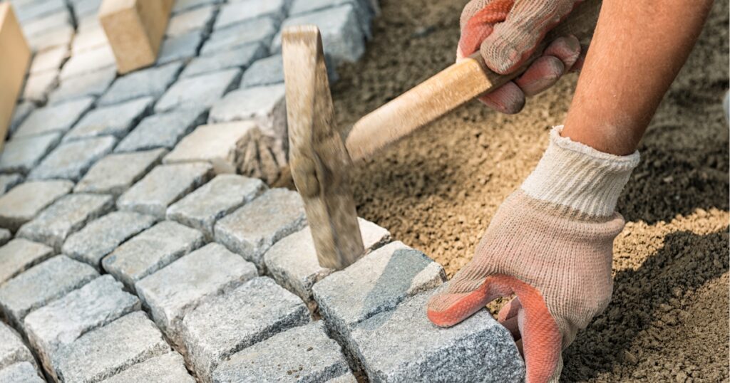 installing-cobblestone-pavers-mallet-hardscape-process