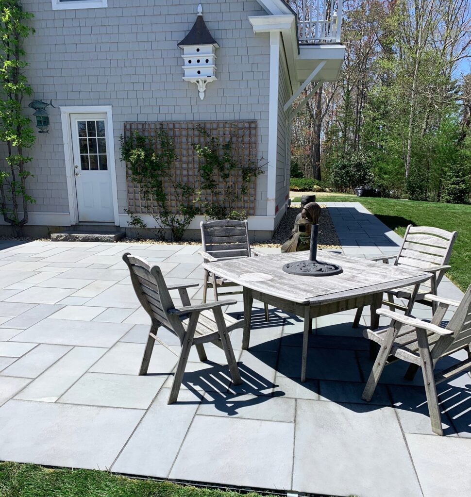 large-format-paver-patio-outdoor-dining-coastal-maine