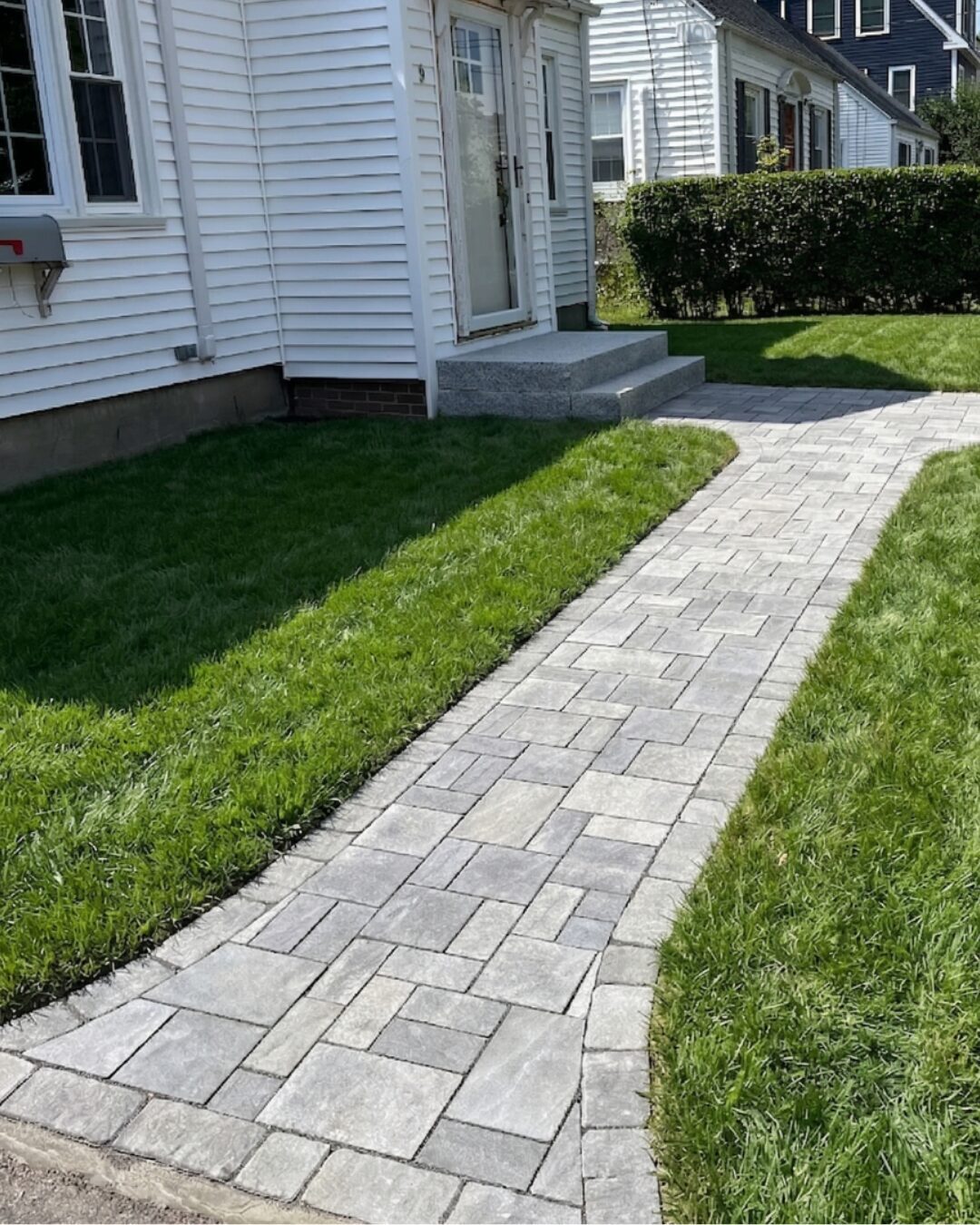 front-door-paver-path-granite-steps-cobblestone-border