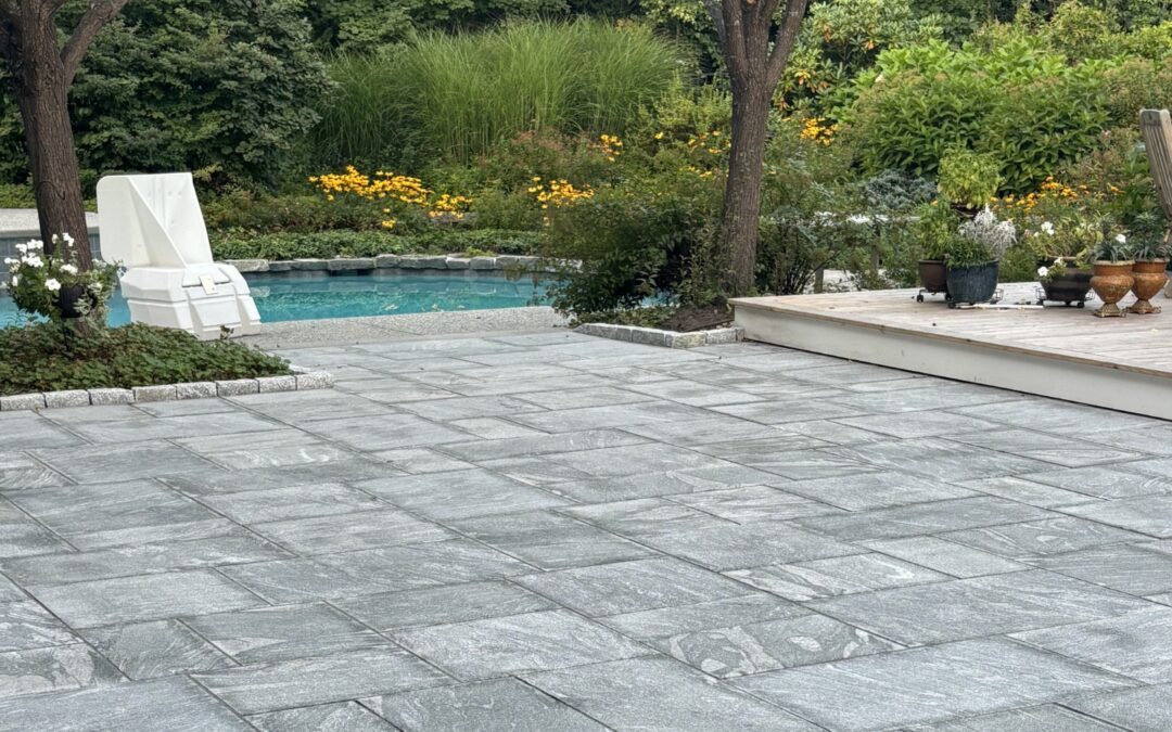 How Silver Ridge Granite Transformed a Cape Elizabeth Poolside Patio