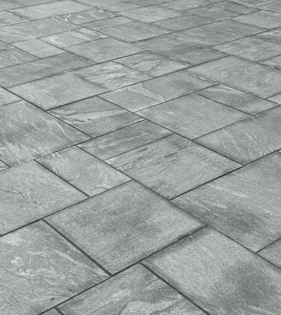 silver-ridge-granite-patio-pavers-cape-elizabeth-maine-stone-solutions